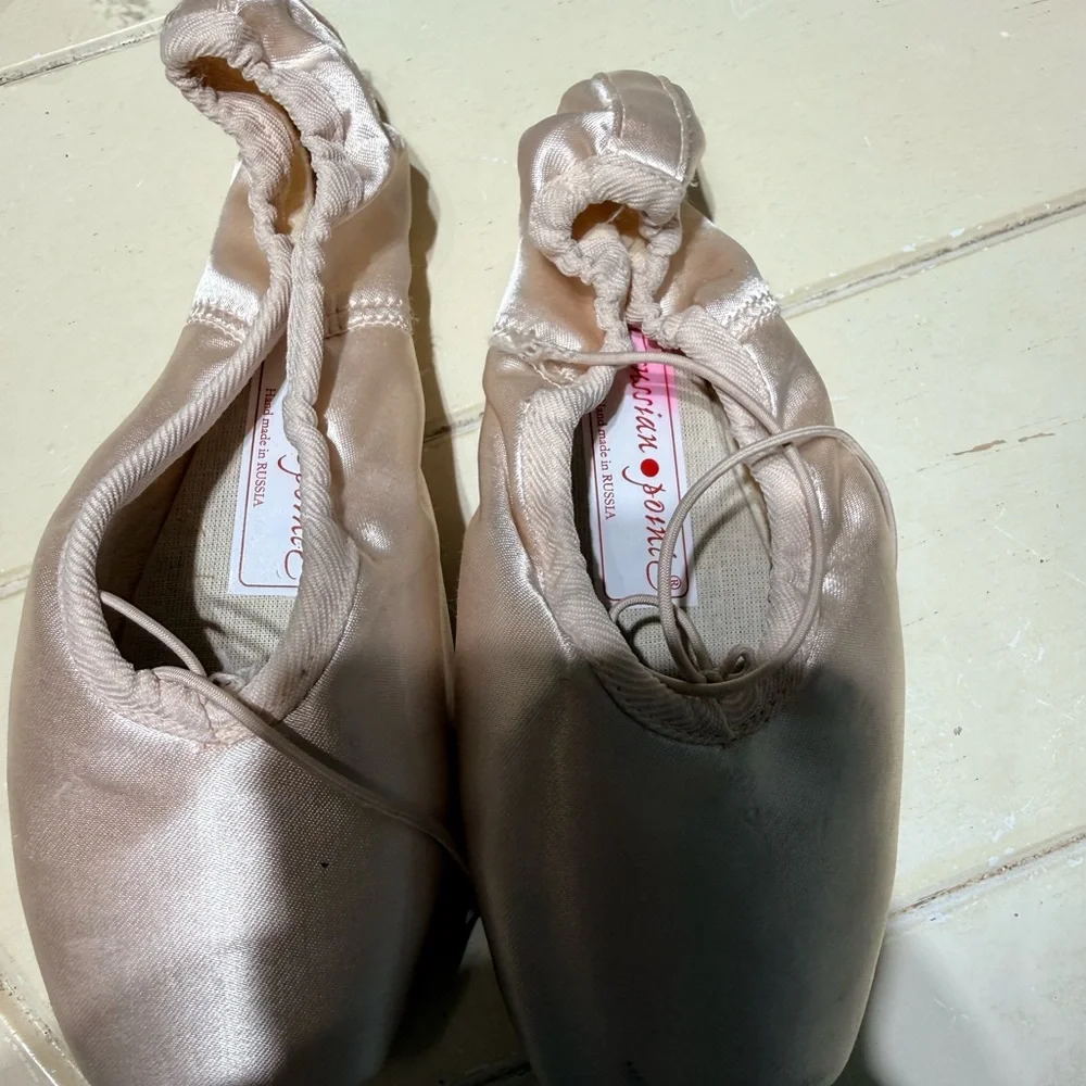 Brava Pink Satin Ballet Pointe Shoes